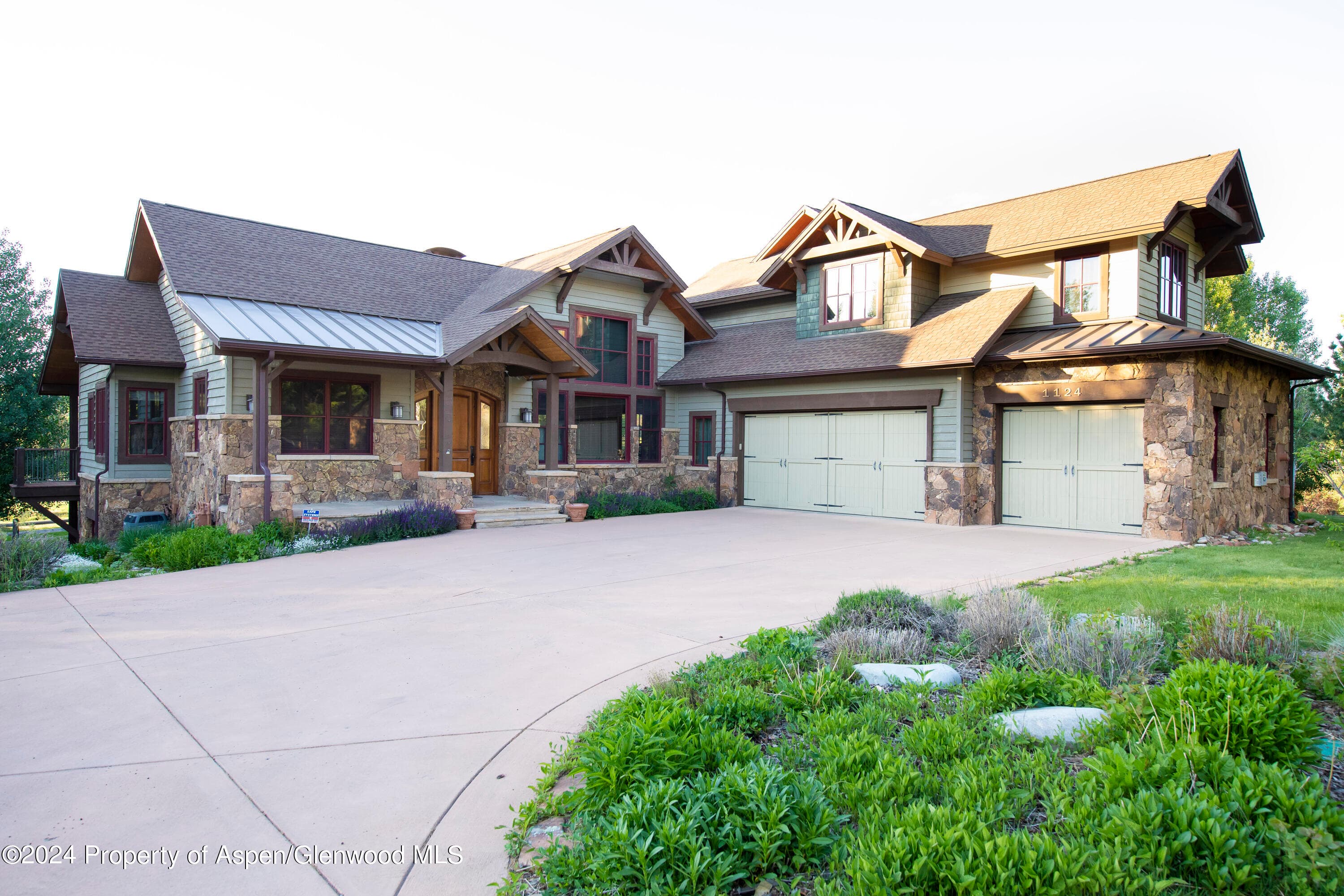 1124 Heritage Drive, Carbondale, CO 81623 - Photo 1