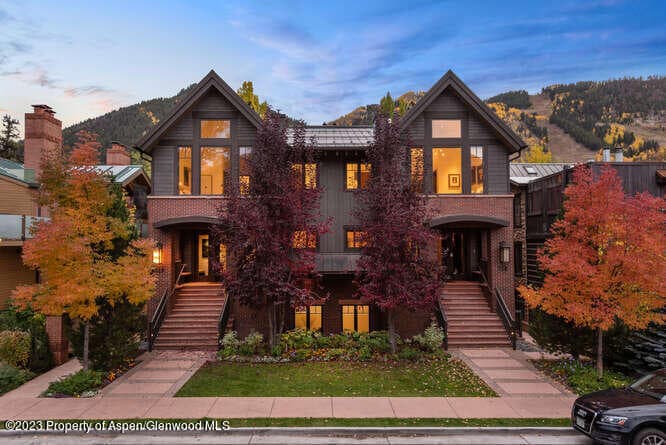 719 E Hopkins Avenue 202, Aspen, CO 81611 - Photo 1