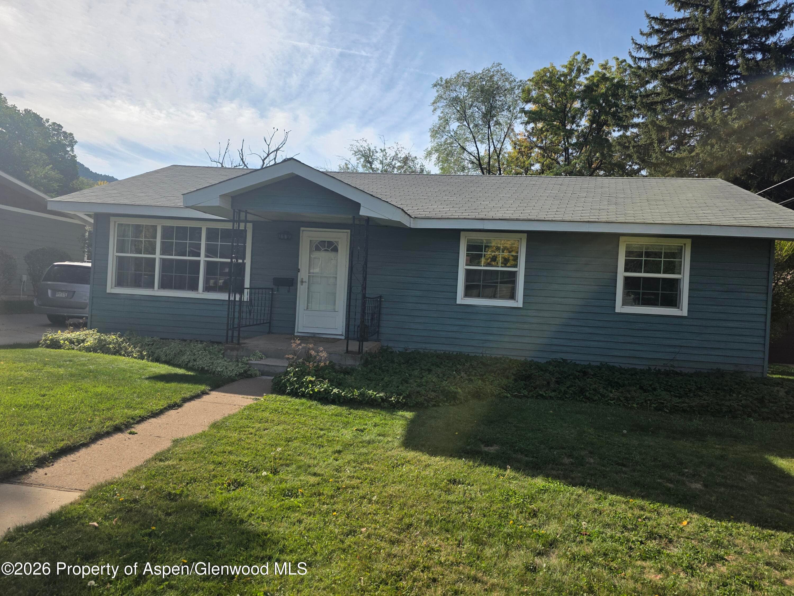 105 Park Drive, Glenwood Springs, CO 81601 - Photo 1